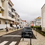 Charming And - 350m From The *