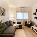 Charming And - 350m From The
