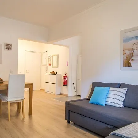 Charming And - 350m From The Appartement Cascais