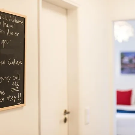 Апартаменты Charming And - 350m From The Кашкайш