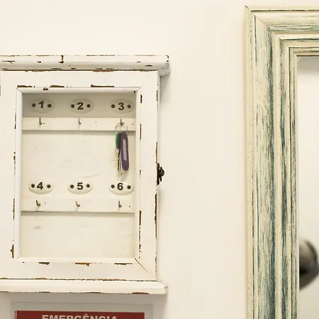 Апартаменты Charming And - 350m From The Кашкайш